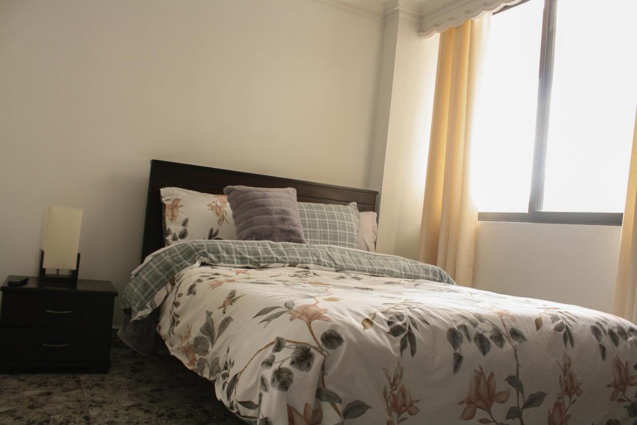 Apartahotel Kelly Cali Bagian luar foto