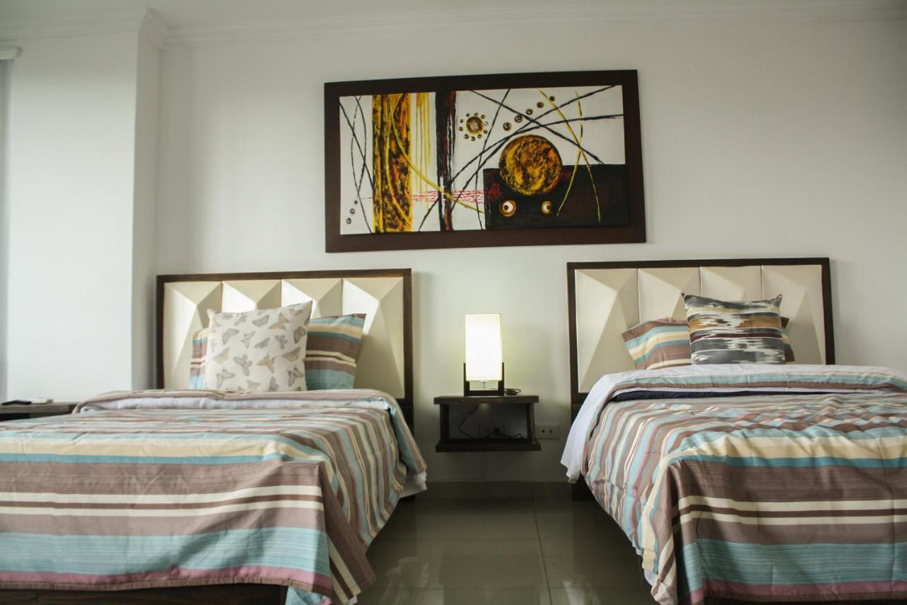 Apartahotel Kelly Cali Bagian luar foto