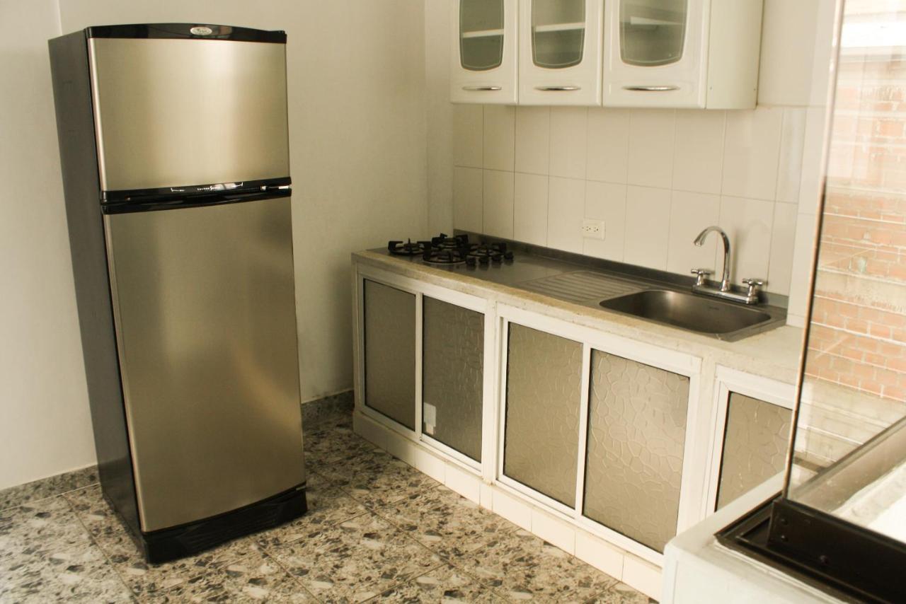 Apartahotel Kelly Cali Bagian luar foto